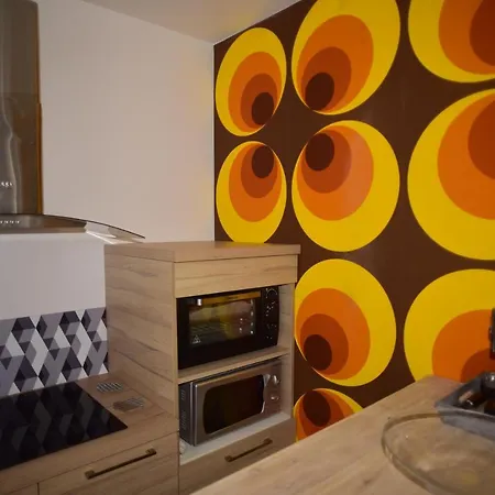 Pop En Roussillon Apartamento *