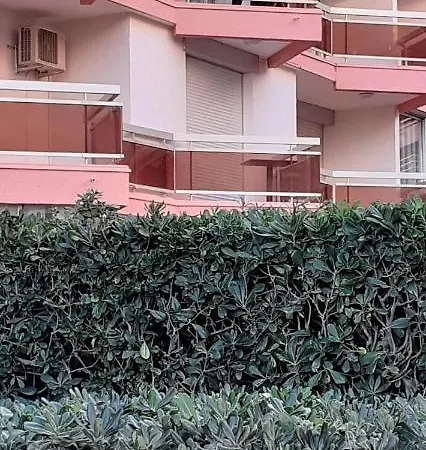 Pop En Roussillon Apartamento *