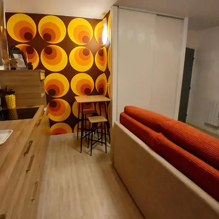 Pop En Roussillon 아파트